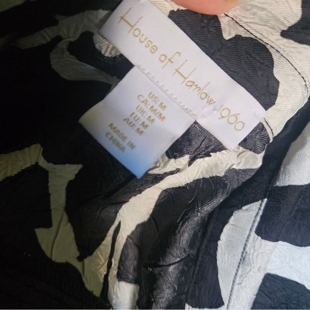 House of Harlow 1960 Geometric Print Button Down Shirt Woman's Black / White SOL - Picture 6 of 8